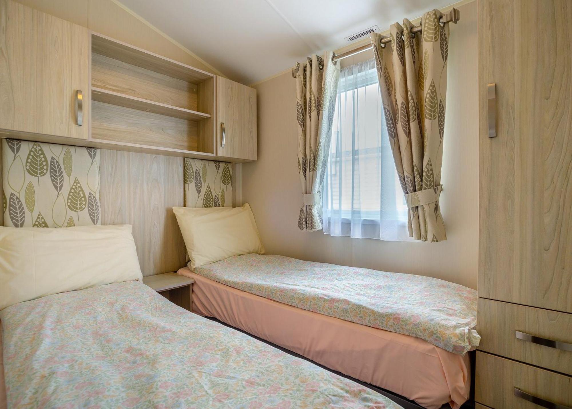 Seadown Park Hotell Charmouth Rum bild